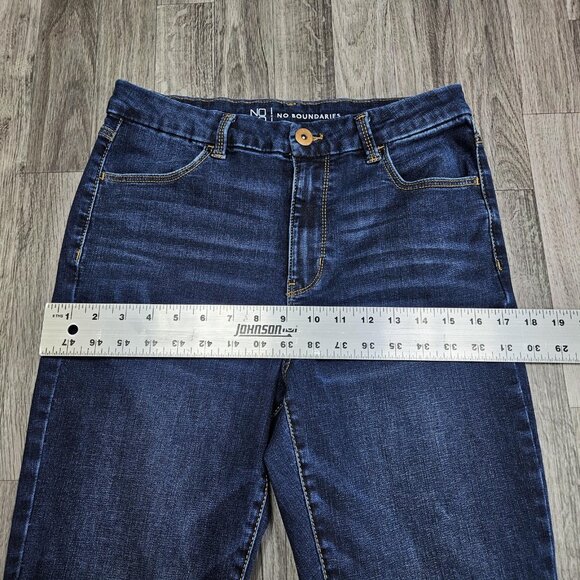 No Boundaries Jeans Womens 13 Dark Wash Skinny Stretch Denim Blue Mid Rise - Picture 8 of 11